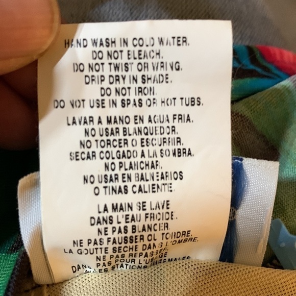 Gabar skirted bathing suit in beautiful bright floral fabric Sz8 good condition - Picture 5 of 5